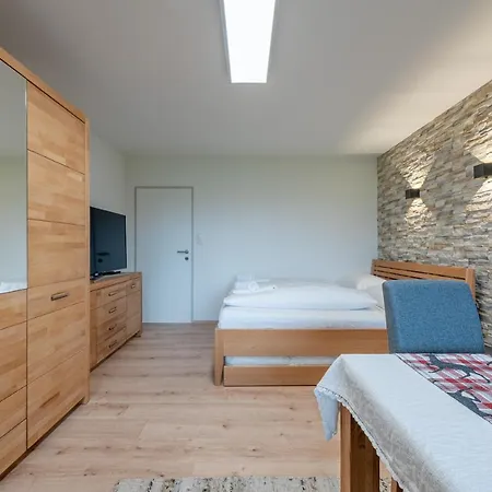 Deluxe By In One カプルーン