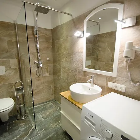 アパート Deluxe By In One